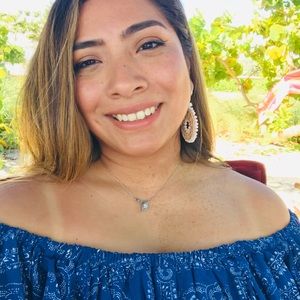 Meet your Posher, Sonia